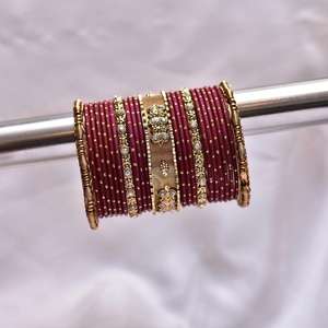 Juego de Brazaletes de Piedras Pesadas de Lujo para Mujer, Diseño Único Hecho a Mano, Brazaletes Artificiales Chudiyan para Mujer - Product Image 6