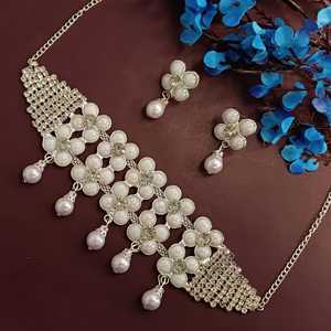 India Joyería nupcial Faux Pearl Rhinestone Crystal Gargantilla Collar Boda Pendiente de gota Conjunto de joyería india, Plata/Blanco - Product Image 2