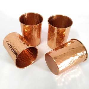 Gobelets en cuivre indiens fabriqués à la main verres à boire de qualité supérieure pour table à manger utilisation de cadeau à la maison - Product Image 6