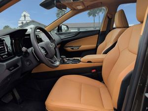 2025 NX 250 PREMIUM FWD SUV FAIBLE KILOMÉTRAGE MOTEUR EN BON ÉTAT TRANSMISSION AUTOMATIQUE PRÊT À EXPÉDIER - Product Image 4