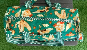 Bolsa de lona de algodón con estampado de pájaros verdes Bolsa de gimnasio de viaje de lujo Weekender con diseño duradero y ecológico de gran capacidad - Product Image 3