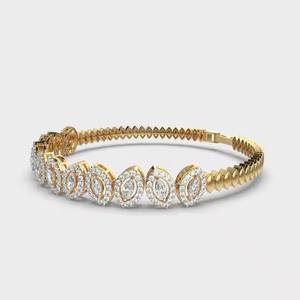 Dernier bracelet classique de tennis en or jaune 18 carats Bracelet clouté en diamant véritable au design unique Bracelets et bracelets en moissanite - Product Image 3