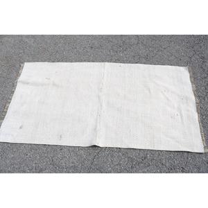 พรมตุรกี, พรมวินเทจขนาด 2.6x5.1 ฟุต, พรมขนสัตว์ลายดอกไม้สีขาว - Product Image 3