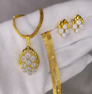 Conjunto de colgante de diamante americano de un gramo de oro para mujer, perfecto para ropa informal, ropa de oficina, conjunto de collar de lujo mínimo - Product Image 1