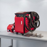 Machine de soudage laser industrielle portable 4 en 1 1500W 2000W avec refroidissement par eau et alimentation automatique du fil