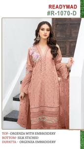 Nouveau Kurtis en organza brodé de créateur pakistanais avec des vêtements indiens et pakistanais en soie cousus Pent et Duppata - Product Image 3