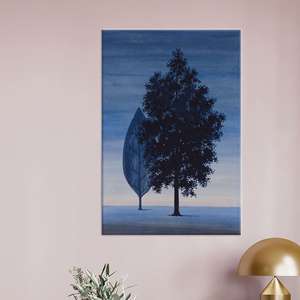 Lienzo Impreso: Arte de Árbol de la Vida en un Paisaje Azul de Ensueño, Lienzo Enrollado - Product Image 1