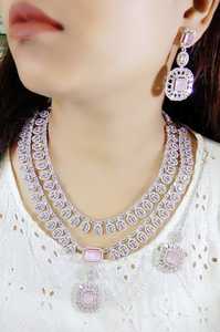 ชุดสร้อยคอทรงหยดน้ำตาที่สง่างามพร้อมต่างหูที่เข้าคู่กันสำหรับชุดเจ้าสาวและในโอกาสเทศกาลที่มีหินประกาย - Product Image 3