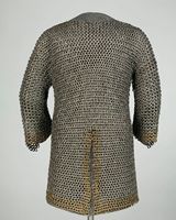 Armure en Maille Métallique Haute Résistance Best-Seller pour Chevaliers et Soldats Offrant un Appel Historique Authentique aux Guerriers