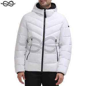 Abrigo de invierno para hombre, chaqueta elástica acolchada con capucha de Sherpa para un clima frío cálido y cómodo - Product Image 1