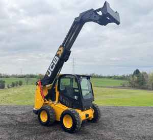 Cargadora de Ruedas Telescópica JCB Teleskid 3TS-8W de Alta Calidad, 74HP, con Brazo Telescópico, para Construcción - Product Image 2