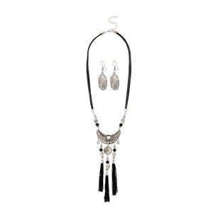 Jeweljunk Collier plaqué rhodium en fil noir avec zircon et perle Ensembles de boucles d'oreilles en cuivre fin pour cadeau - Product Image 1