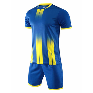 Uniformes de Fútbol a Precio Competitivo, Marca Privada, Logotipo Personalizado, Transpirable, Alta Calidad, 100% Poliéster, Color Personalizado - Product Image 2