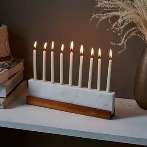 Candelabro Moderno de Travertino para Hanukkah, Portavelas de Piedra de Diseño Contemporáneo, Centro de Mesa Festivo para Múltiples Velas, Estilo Minimalista - Product Image 4