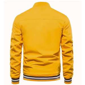 บริการ OEM เสื้อแจ็คเก็ตบอมเบอร์ผู้ชายสไตล์ใหม่สำหรับฤดูหนาว ผ้าแคนวาสโพลีเอสเตอร์ 100% คอตั้ง ระบายอากาศได้ดี แห้งเร็ว ปิดด้วยซิป รับผลิตตามแบบ - Product Image 2