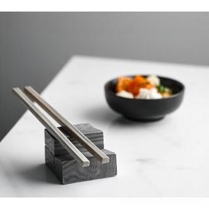 Palillos de madera ligeros de alta calidad para comedor asiático y de sushi suave pulido y duradero reutilizable para bodas - Product Image 5