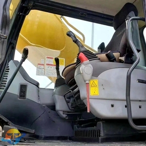 Excavadora de Orugas Usada Komatsu PC400-7 en Venta, en Buenas Condiciones, con Válvulas Hidráulicas Kawasaki y Componentes Esenciales - Product Image 3