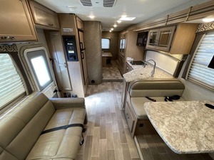 Used 2020 T-h-o-r C-h-a-t-e-au 31W Travel Trailers Outdoors Caravan House RV Campers - Product Image 2