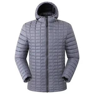 Chaqueta acolchada de invierno North-Face de alta calidad para hombre, negra con diseño de cremallera con capucha y patrón de letras, tamaño adulto - Product Image 1