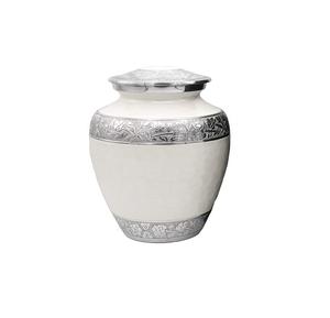 Urne souvenir en métal de style américain Gravée florale émaillée blanche avec boîte en velours bleu brillant à vendre - Product Image 1