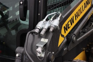 Demasiado bueno para el trabajo L320 Skid Steer con los mejores cargadores de fuerza inigualables Oferta única para los componentes del núcleo de la bomba de cojinete del motor - Product Image 3