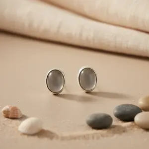Pendientes de Botón de Plata de Moda con Piedras para Mujer, Chapados en Oro con Patrón Geométrico, Joyería Religiosa para Uso Diario y Fiestas - Product Image 2