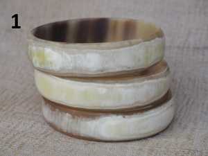 Bracelet élégant en perles de corne véritable d'ombre naturelle léger et durable pour les tenues traditionnelles modernes et les cadeaux de mariage - Product Image 4