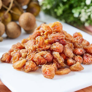 Chips séchées de longane au prix le moins cher viande de longane séchée délicieuse produite par une usine au Vietnam - Product Image 1