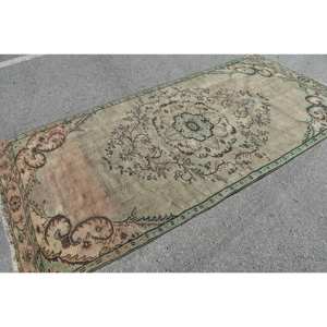 Alfombra de lana turca Vintage de 4,5x9,3 pies, área grande, patrón de retazos beige y verde clásico, respaldo de látex para adolescentes y adultos - Product Image 4