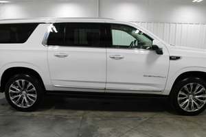 G-M-C Yu-kon XL 4WD 2024 Usada de Élite - Product Image 3