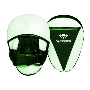 Almohadilla de enfoque de boxeo de cuero de alto rendimiento y grano superior VAMPIREO INTL acolchado multicapa para MMA Panel de entrenamiento de lucha de enfoque - Product Image 4