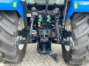 Nouveaux tracteurs 4WD Hollans à bas prix avec pompe automatique équipement longue durée et composant de base de boîte de vitesses livraison rapide - Product Image 5