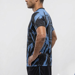 เสื้อฟุตบอลมืออาชีพ แขนสั้น น้ำหนักเบา ระบายอากาศได้ดี เป็นมิตรกับสิ่งแวดล้อม ซับเหงื่อได้ดี ผลิตจากโพลีเอสเตอร์ 100% - Product Image 5