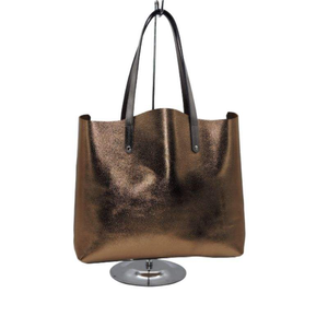 Sacs à main en cuir doré, élégants et à la mode pour femmes, faits à la main pour un usage quotidien, sacs à main en cuir avec double poignée - Product Image 1