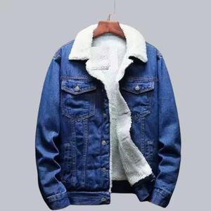 Veste en jean style vintage pour homme en velours et laine d'agneau avec fourrure à l'intérieur Nouveau manteau en jean grande taille pour l'hiver - Product Image 6