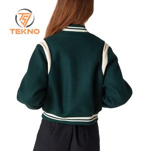 Chaquetas universitarias de moda para mujer con parches personalizados y logotipo Abrigos Letterman cómodos y de moda para estilos de otoño e invierno - Product Image 5