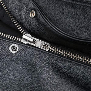 Gilet en cuir d'hiver pour hommes avec fermeture à boutons pour les revendeurs de vêtements de moto, approvisionnement en gros, fabrication sur mesure, fabricant pakistanais - Product Image 5