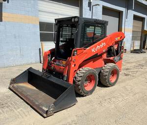 Minicargador 2021 Kubota SSV65: compacto, capaz y fabricado para ofrecer - Product Image 1