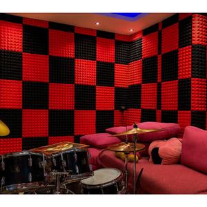 Panneaux acoustiques en mousse pour studio, lot de 10, 0,5 m x 0,5 m, insonorisation pyramidale, 2 pouces d'épaisseur, rouge, pour salle de sport, entrepôt et usage extérieur - Product Image 4