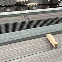Baja Profil L Ukuran Khusus Hot Rolled Equal Angle Steel ASTM A36 Q235B MS untuk Konstruksi Tiang Komunikasi dan Rangka Grid