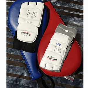 Chaussettes de Taekwondo en cuir à semelle souple, respirantes et durables, équipement de protection imperméable pour l'entraînement - Product Image 1