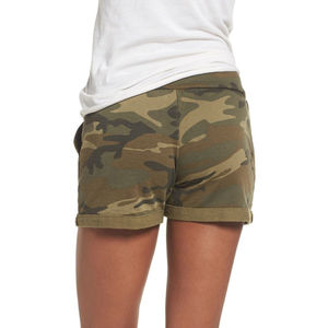 Shorts Bermuda en gros, sur mesure, de haute qualité, respirants, à séchage rapide, écologiques, en coton pour femmes, pour la gym, le fitness, la course à pied, longueur genou - Product Image 2
