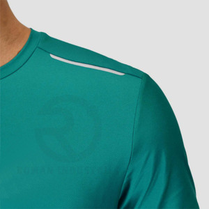 T-shirt polyvalent en nylon spandex pour hommes avec design sans couture et matériau flexible pour une mobilité maximale - Product Image 4