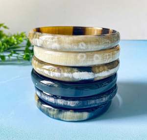 Bracelet de manchette en corne de buffle naturelle Bijoux de mode bohème Cadeau de Noël pour maman et son bracelet en corne unique - Product Image 2