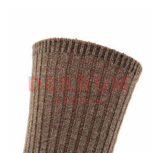 Chaussettes en tissu de nylon classiques pour hommes pour l'automne hiver Chaussettes athlétiques décontractées respirantes en bleu rouge et blanc Vente en gros ODM - Product Image 4