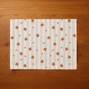 Napperons décoratifs pour table à manger Tapis de table à manger lavables élégants Idéal pour la cuisine et la table à manger - Product Image 1