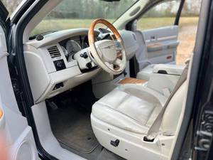 Auto usado Chrysler Aspen Limited 2009 a bajo precio en venta - Product Image 2