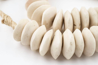 Perles en os naturel AZ ENTERPRISES en gros pour la fabrication de bijoux, colliers, bracelets, chapelets, artisanat DIY, modèle sculpté à la main et poli