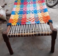 Charpai indien traditionnel artisanal en bois rustique, lit de jour robuste avec cordage, pour la maison, le jardin et l'appartement, console avec incrustations en os