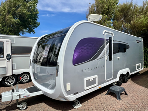 Autocaravana de Lujo Ligera con Diseño Plegable y Moderno con Luces LED para Viajes, Campamentos, Turismo y Vida al Aire Libre - Product Image 3